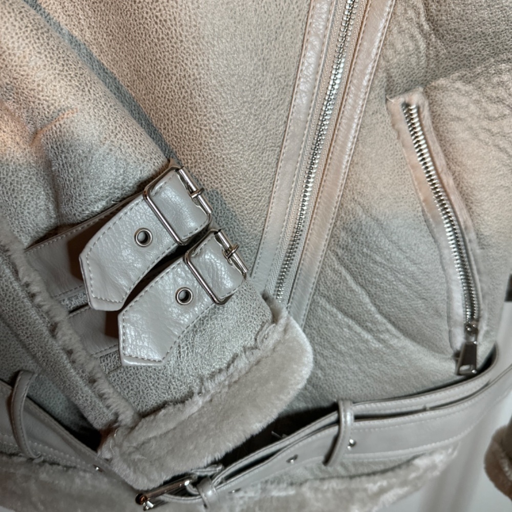 Jacket - Picture 2 of 4